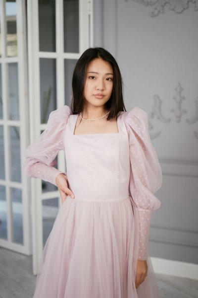 Светло-розовое вечернее платье напрокат в Алматы