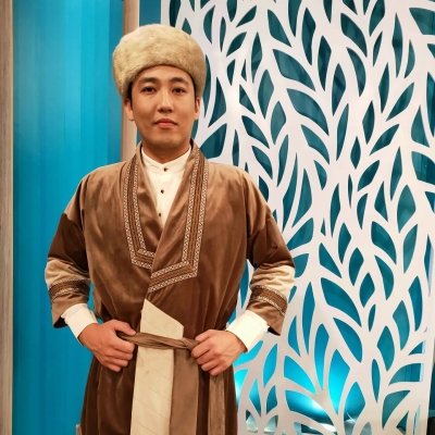 Мужской коричневый национальный этно шапан напрокат в Алматы