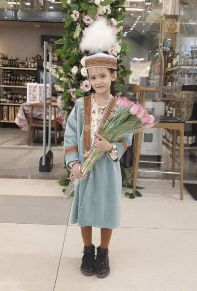 Детский голубой национальный этно костюм на девочку 7-9 лет напрокат в Алматы