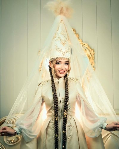 Золотое свадебное платье на кыз узату напрокат в Алматы